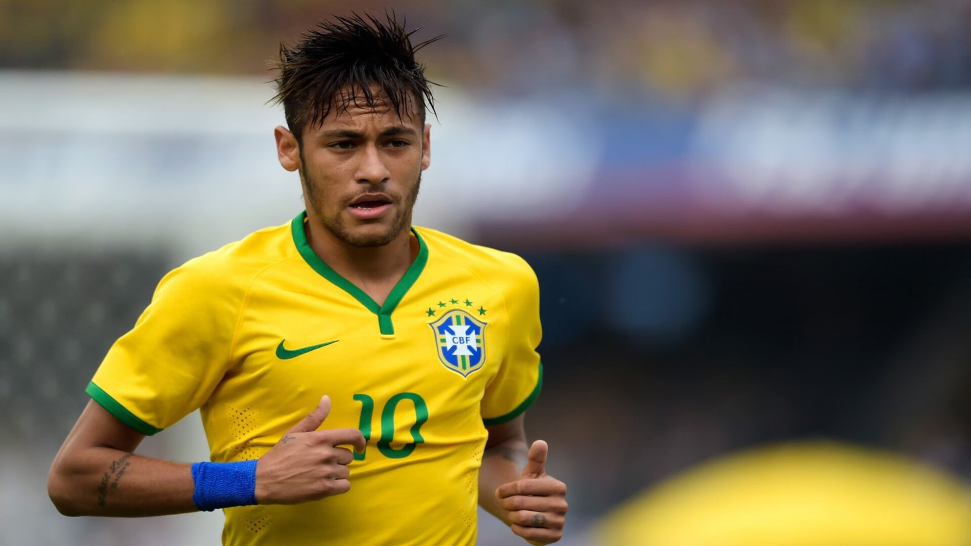 开云体育在线-莱万，总决赛之夜，一个名字就是战术的全部